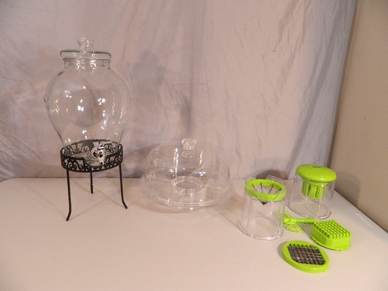 lot 159 image: New Display Kitchen Items