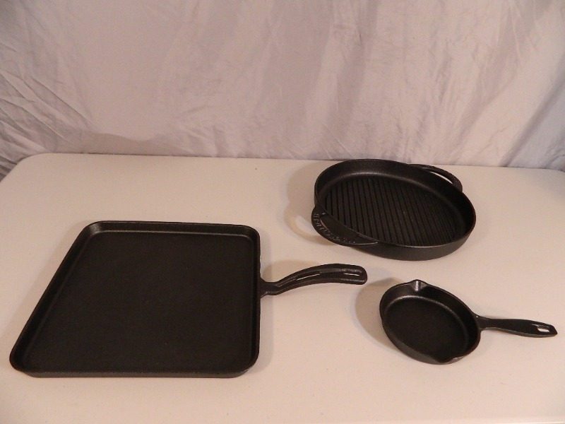 lot 214 image: 3 New Cast Iron Pans