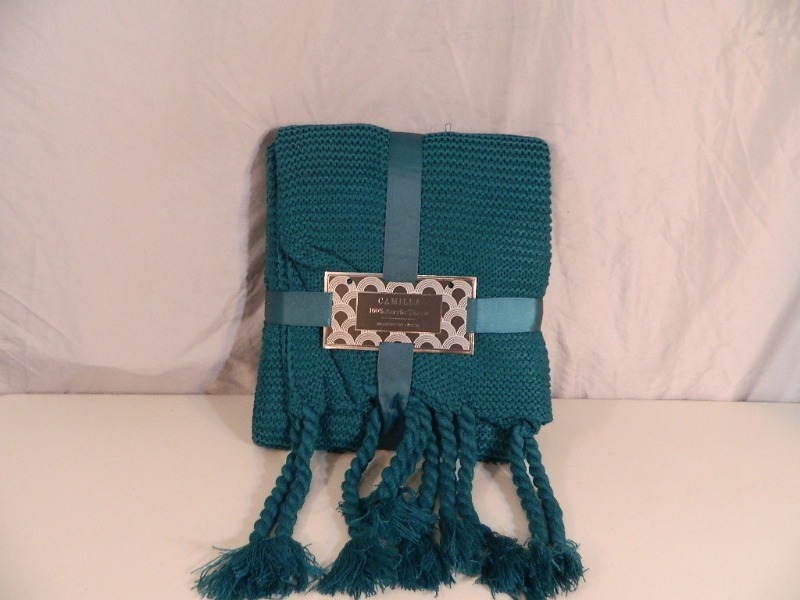 lot 218 image: New Acrylic Throw