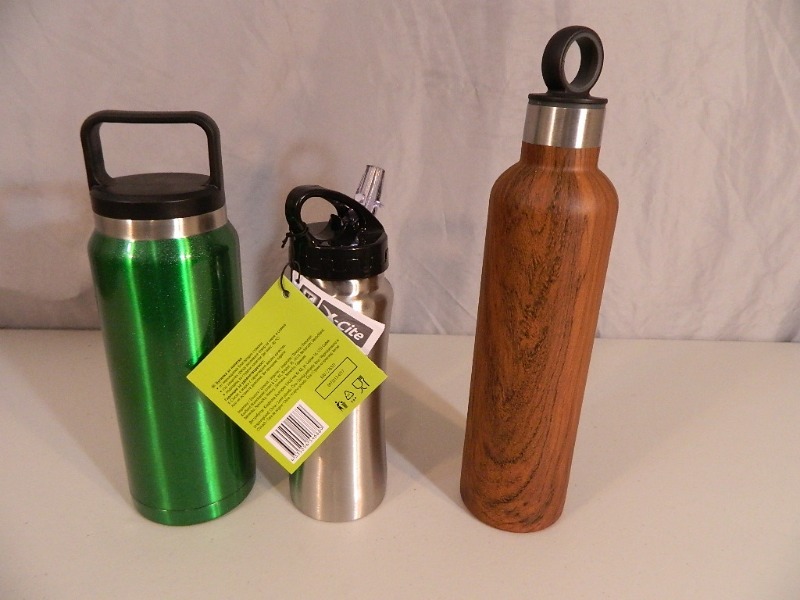lot 234 image: 3 New Metal Travel Mugs