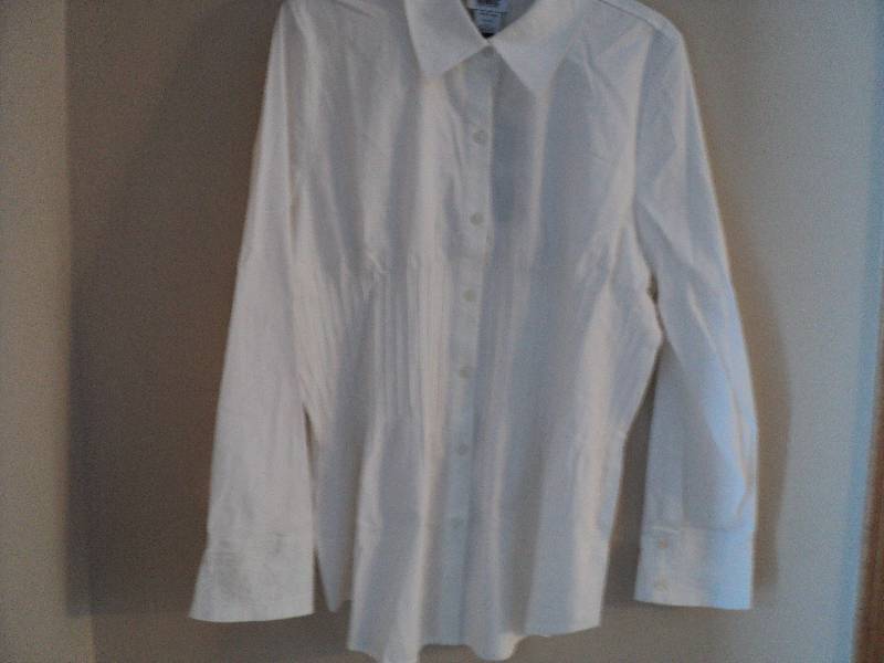 Monroe and Main white size 16 shirt...