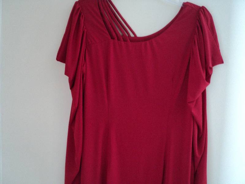 Monroe and Main size 10 red social ...