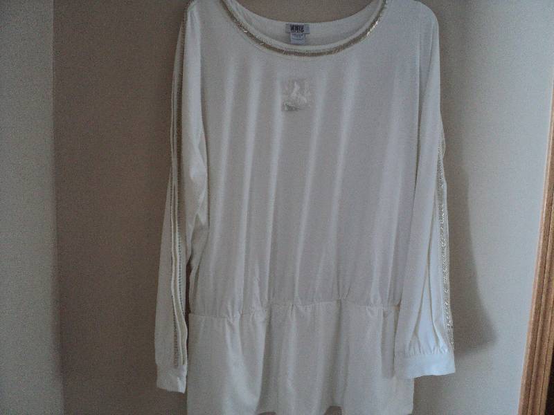 Monroe and Main size 1X top...