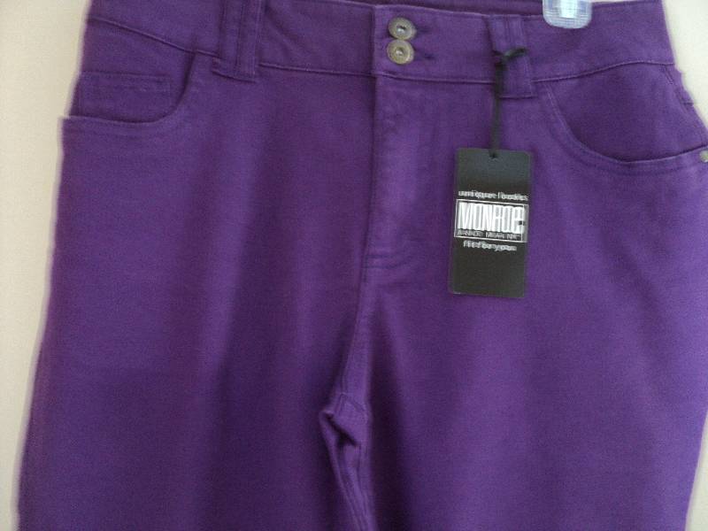 Monroe and Main size 16 purple jean...