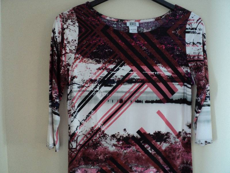 Monroe and Main size L social occas...