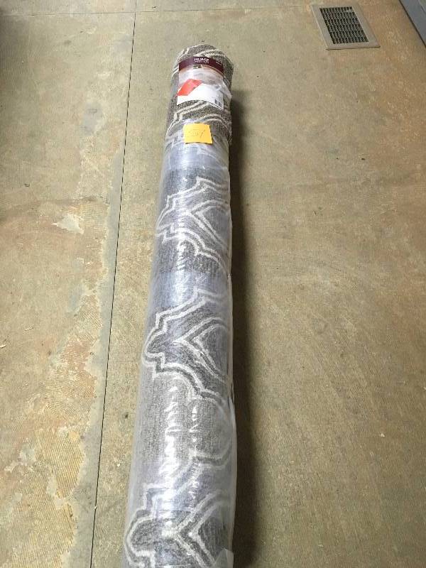 Home Decorators Collection 5x7 Area Tuffed Rug open box never used