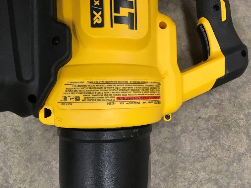 DeWalt 90MPH 400CFM 20-Volt Max Lithium-Ion Cordless Handheld Leaf Blower ( Tool Only) not used in working conditions