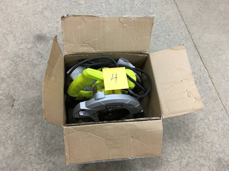 Ryobi 7-14 in Circular Saw In working conditions
