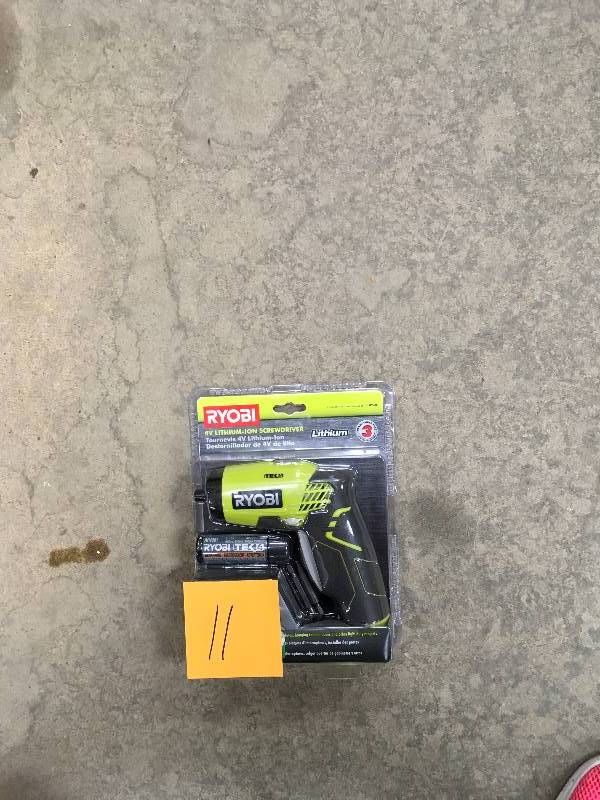 Ryobi 4-Volt Lithium-ion Screwdriver Kit In working conditions