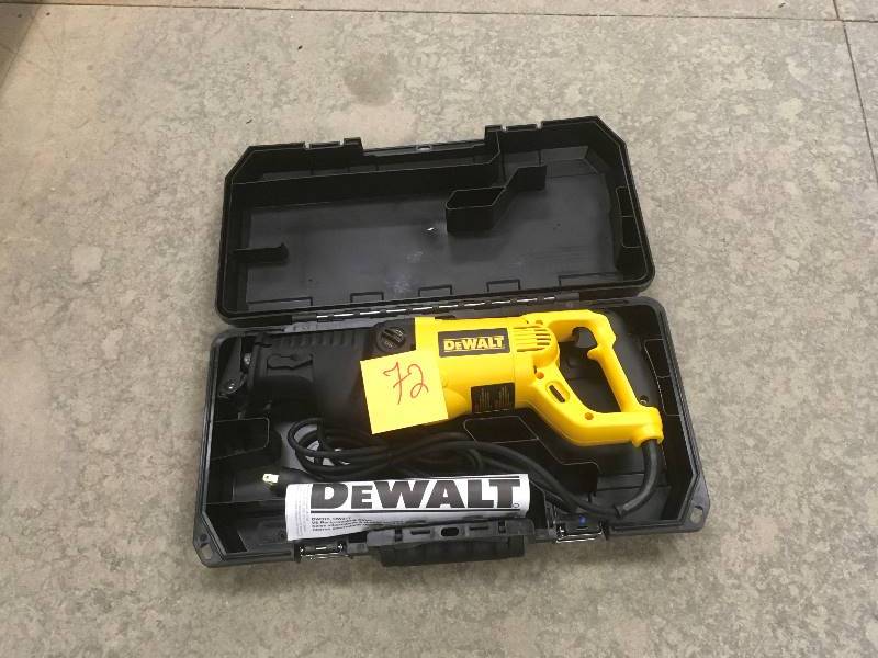 DEWALT  DEWALT DW311K 13-Amp Reciprocating-Saw in like new condition