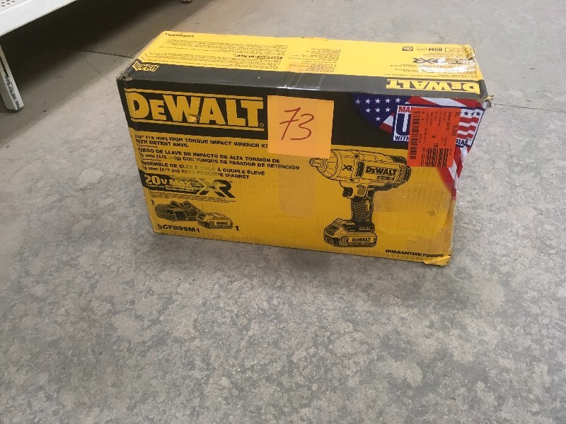 DEWALT DCF899B 20V MAX XR Brushless High Torque 12 Impact Wrench with Detent Anvil not used