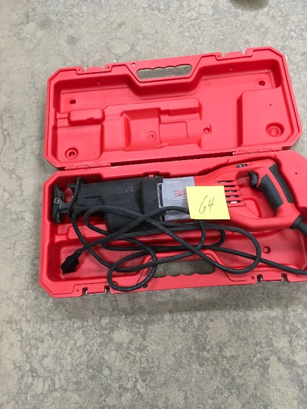 Milwaukee Orbital Sawzall  15 Amps used in working condition