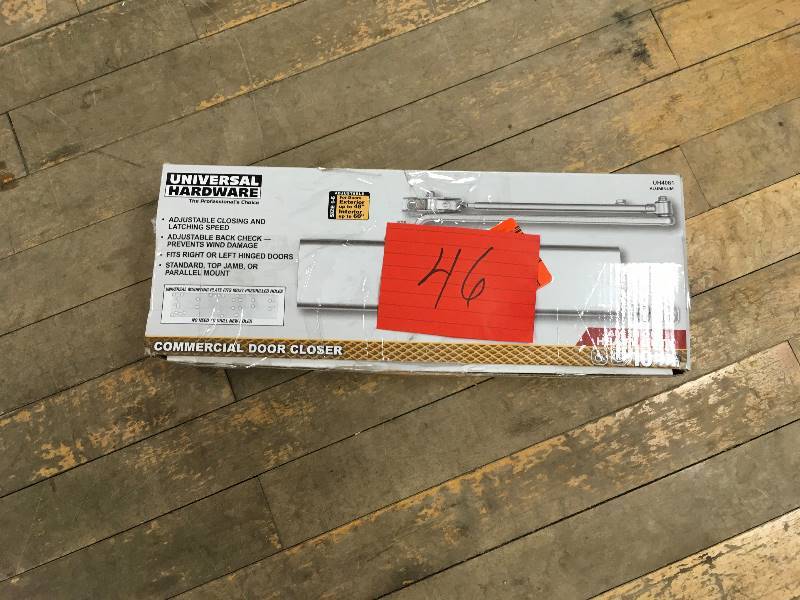 Heavy-Duty All in One Aluminum Commercaial Door Closer in good conditions