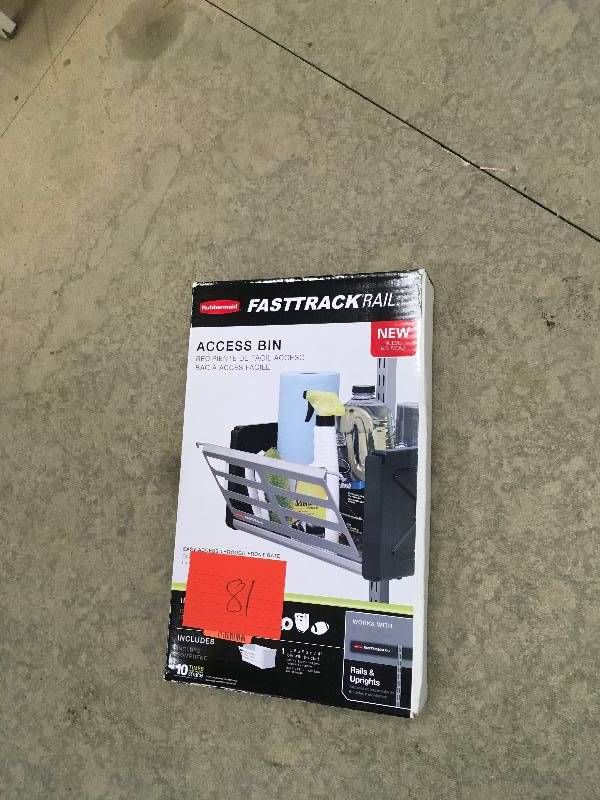 Rubbermaid Fasttrack Rail Bench Blox Kit Open box never used