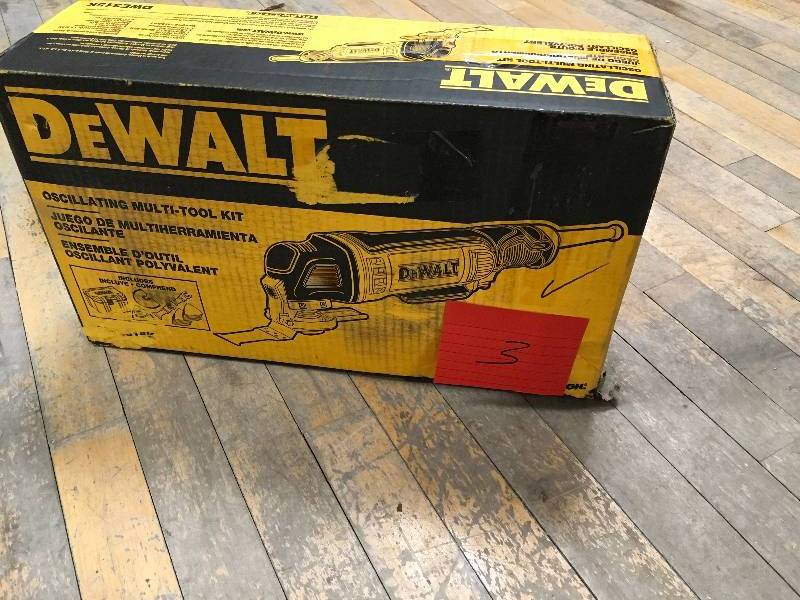 DeWalt Oscillating Multi-Tool Kit Open box never used