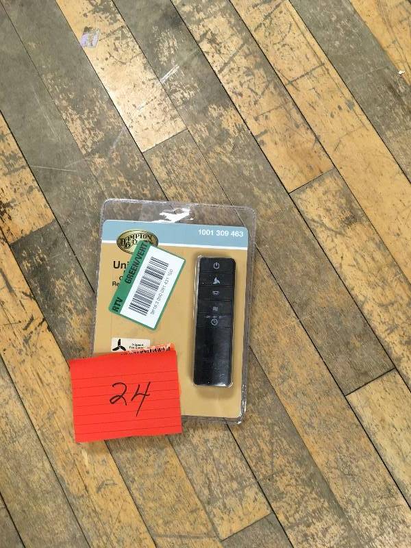 Hampton Bay Premier Universal Ceiling Fan Remote Open box never used