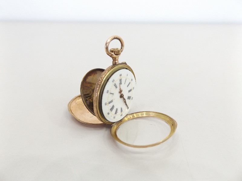 lot 12 image: Antique Remontoire Cylindre 14k Gold Pocket Watch