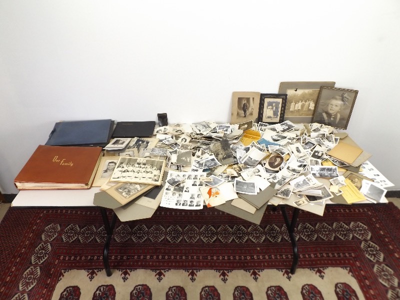 lot 26 image: Large Tote Full of AntiqueVintage Black and White Photos