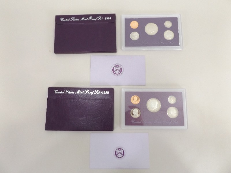 lot 35 image: 1988 & 1989 US Proof Sets