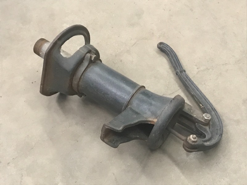 lot 23 image: Vintage Well Pump ...