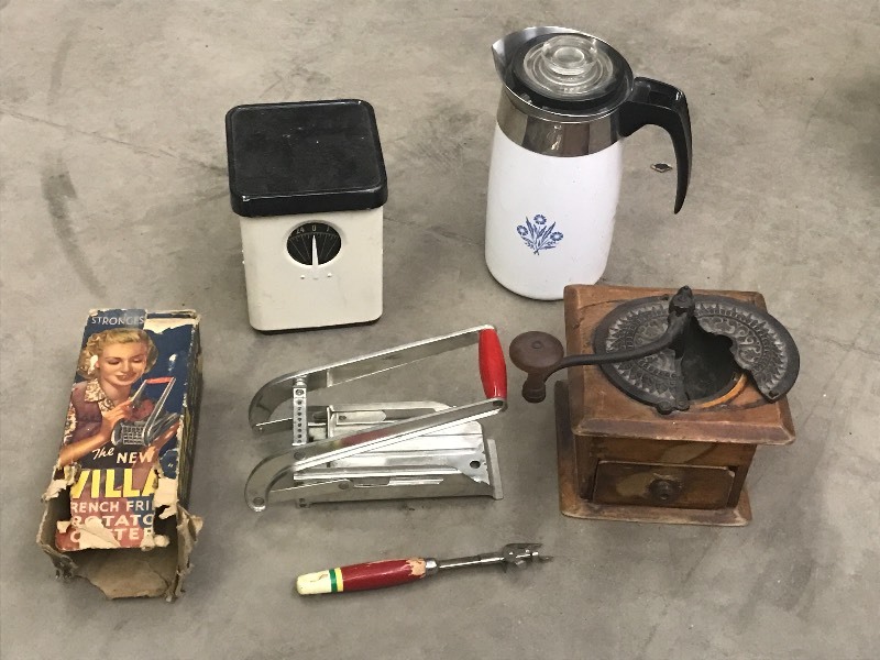lot 27 image: Lot Of Vintage Coffee Grinder, Cof...