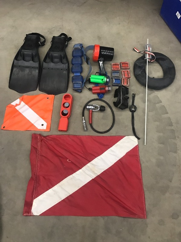 lot 31 image: Lot Of Assorted Scuba-Diving Gear ...