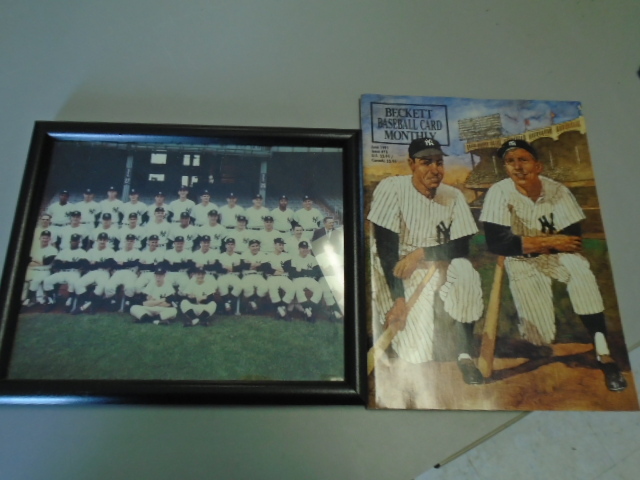 Framed 1961 NY Yankees team photo & magazine with Mantle & Dimaggio