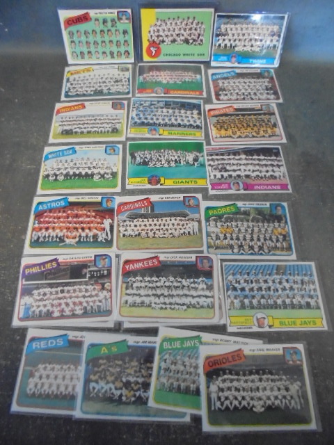 Vintage MLB Team Baseball Cards