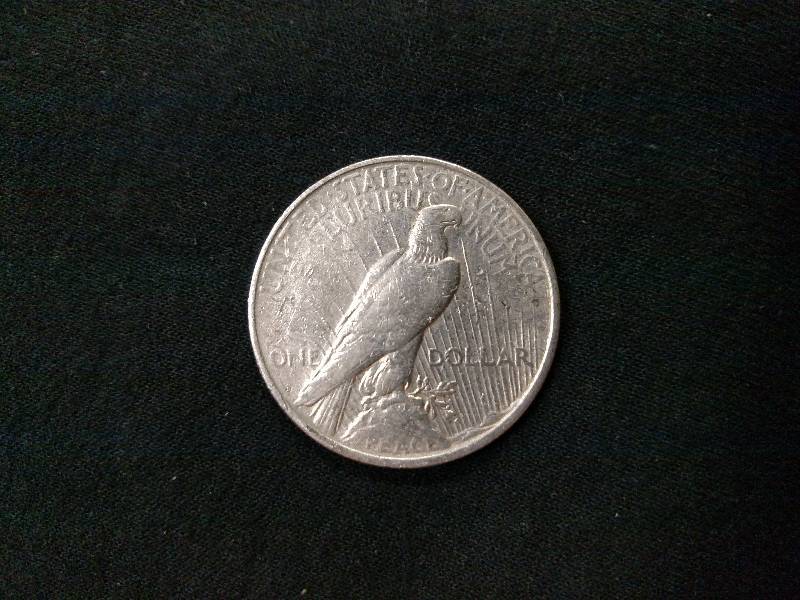 1922 D Peace Silver Dollar...