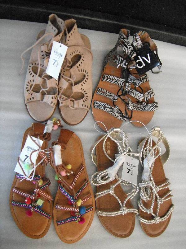 Womens Shoes Size 7 �