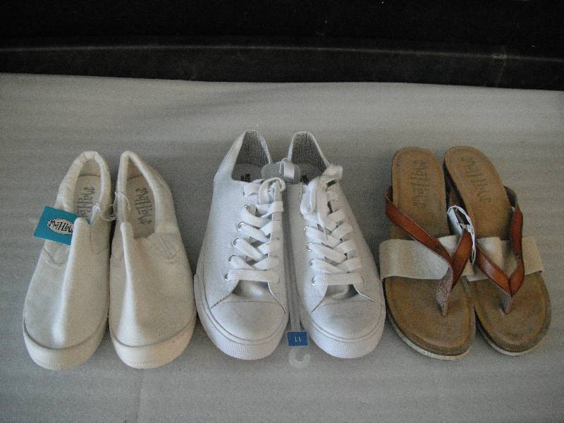 Womens Shoes Size 11