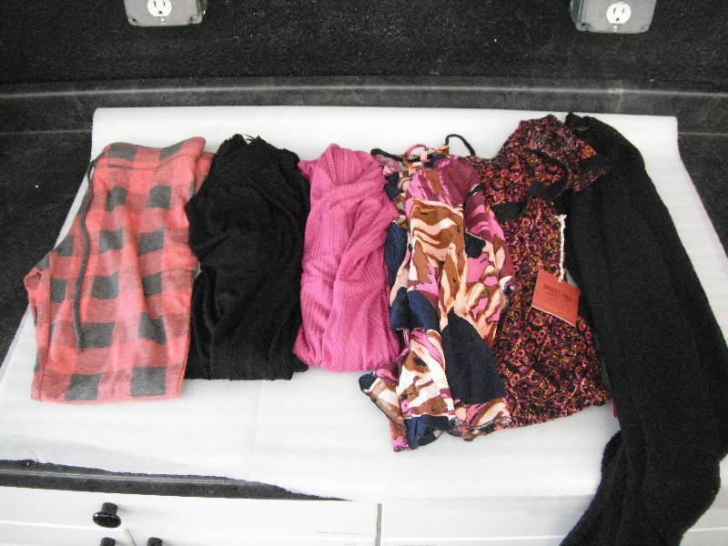 Womens Clothes Size S