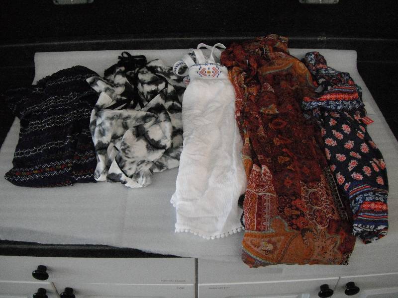 Womens Clothes Size M