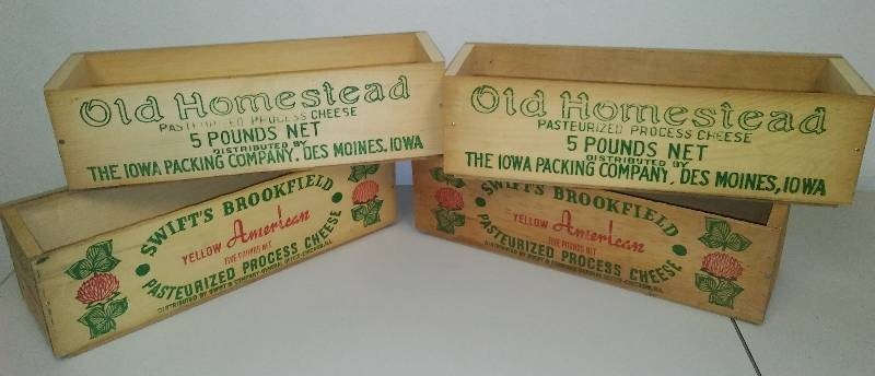 lot 4 image: Wooden Cheese Boxes (4)