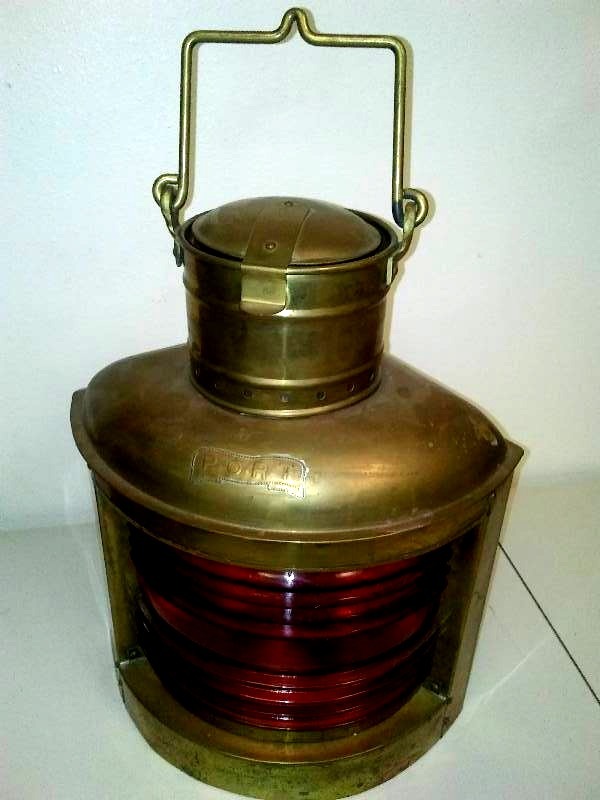 lot 14 image: Genuine Authentic Brass Ship Port Kerosene Light