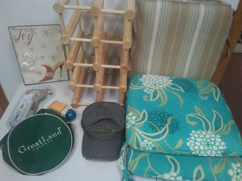 lot 39 image: Chair Pads, wine rack and more
