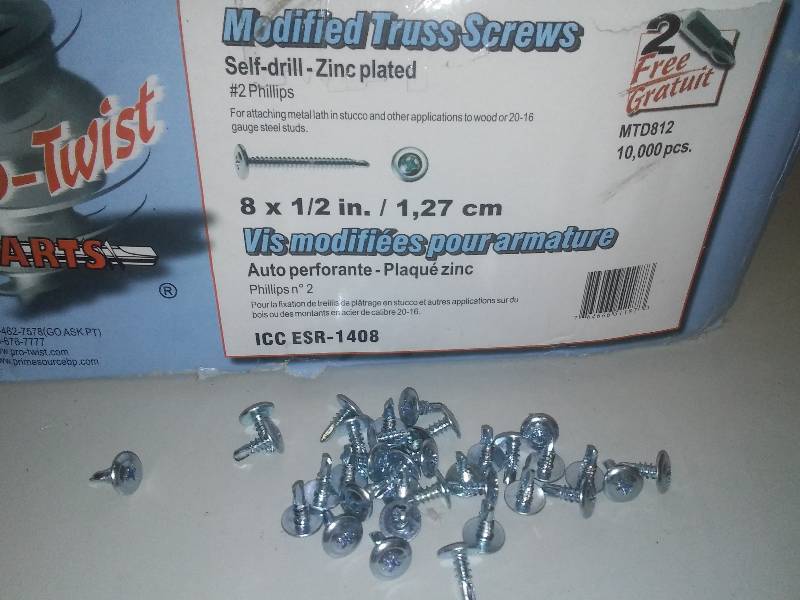 lot 51 image: Pro-Twist 8 x  in. self tapping zinc screws, 10,000 minus a few