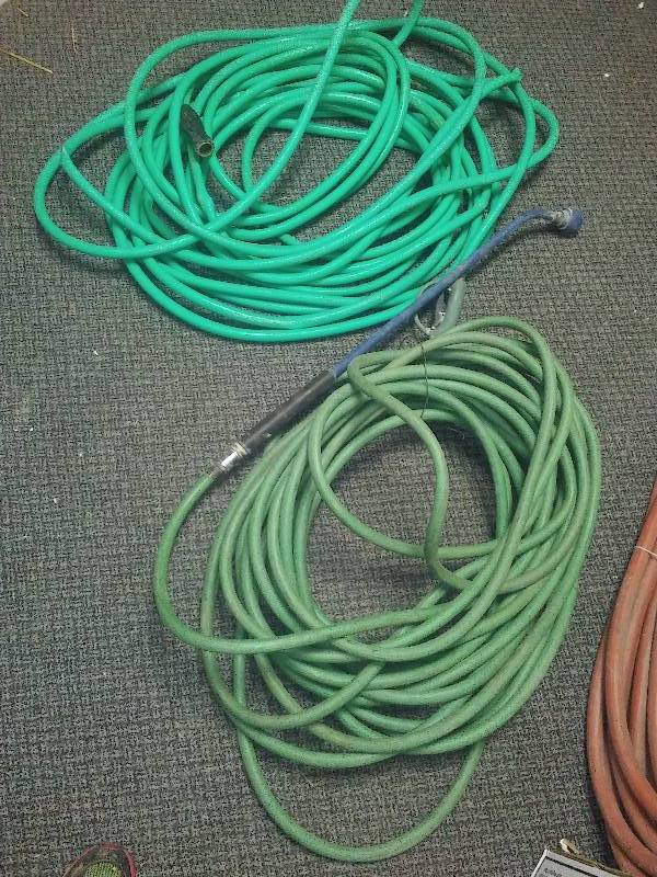 lot 94 image: 2 Commercial Grade hoses