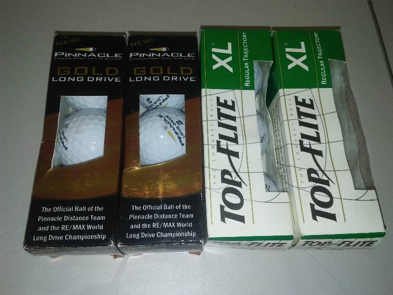 lot 127 image: Golf Balls (1 dozen) New in Sleeves