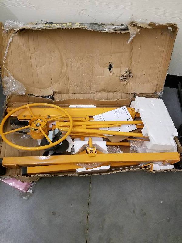 lot 77 image: Pro Advantage Equipment Drywall Panel Hoist