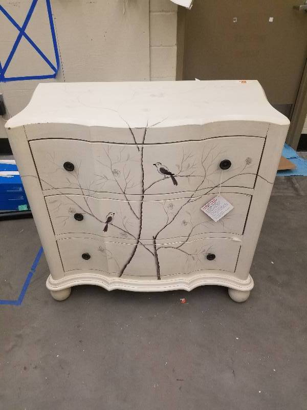 lot 110 image: Hand painted Bird Chest, 3-DRAWER, OFF WHITE