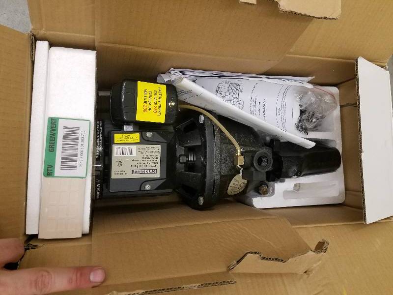 lot 113 image: Everbilt 34 HP Shallow Well Jet Pump