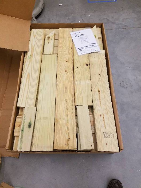 lot 116 image: Hawks Nest Play Set