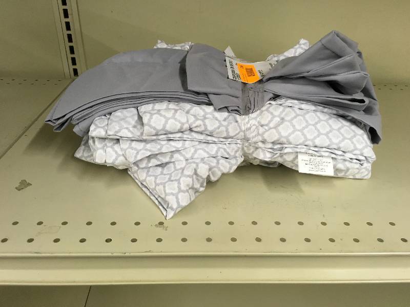 lot 288 image: CHARISMA QUEEN MICROFIBER, MSRP $15.99