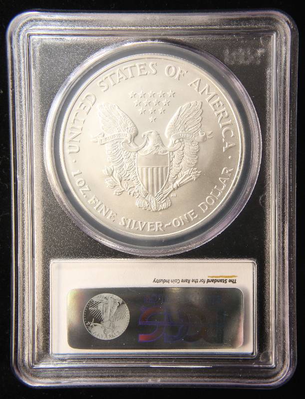 2005 AMERICAN SILVER EAGLE 1 TROY OZ. .999 FINE SILVER DOLLAR GEM BU PCGS