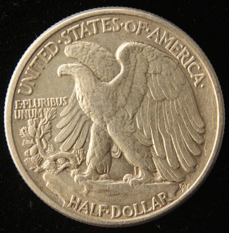 1942 WALKING LIBERTY SILVER HALF DOLLAR AU55