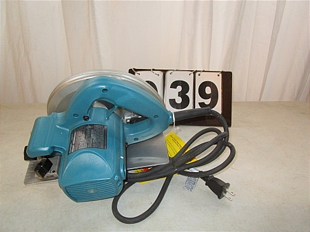 Makita 7-14 Corded Skill Saw