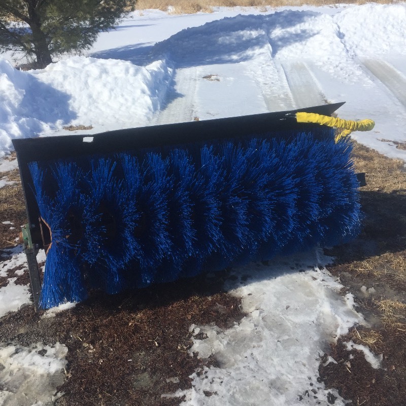 UNUSED 6 FT. HYDRAULIC DRIVEN BROOM