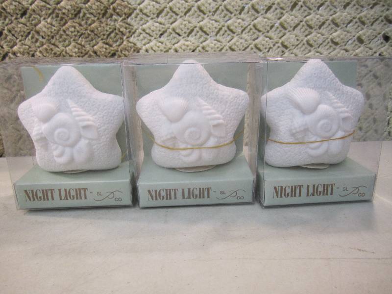 lot 69 image: Lot of 3 Sea Shell Night Lights Sta...