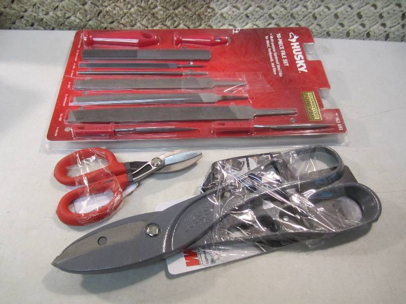 lot 85 image: Tools OpenDamagedMissing Packagin...